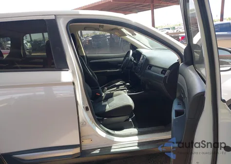 2018 Mitsubishi Outlander Se z USA, uszkodzony, nr VIN JA4AD3A33JZ040194